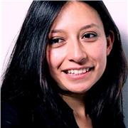 Muttersprachlerin spanisch Lehrerin mit angepasste Unterrichtmethoden